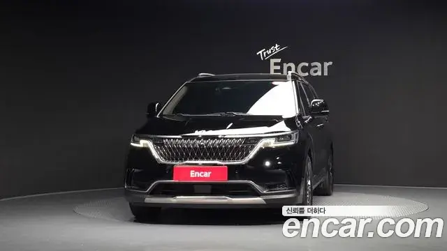 Kia Carnival 2023 — Фото 3/20
