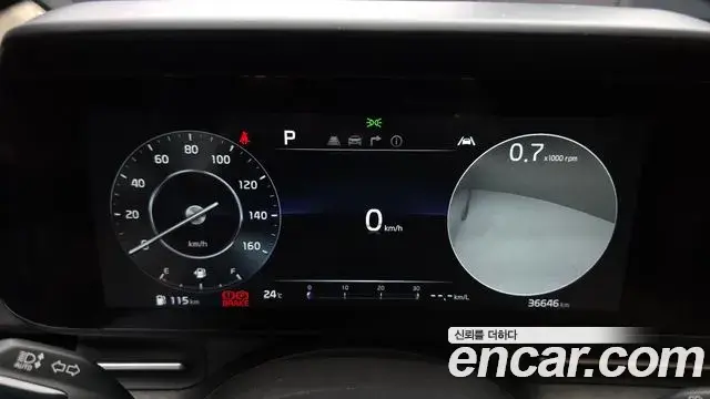 Kia Carnival 2023 — Фото 8/20