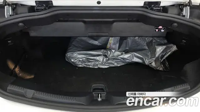 Mercedes-Benz E-Class 2021 — Photo 20/20