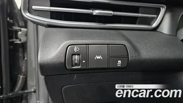 Hyundai Avante 2023 — Фото 18/20