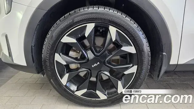Kia Sorento 2023 — Photo 4/20