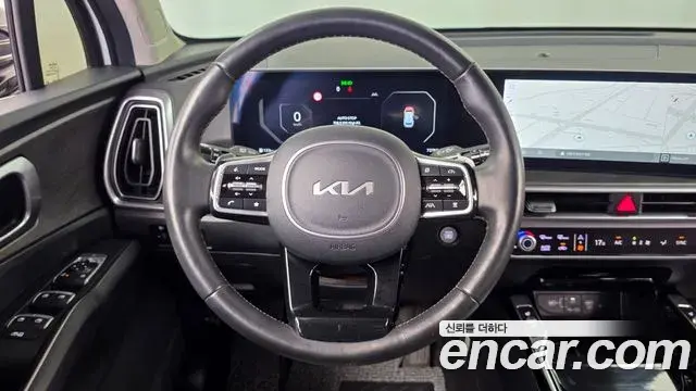 Kia Sorento 2023 — Photo 13/20