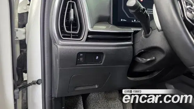 Kia Sorento 2023 — Photo 16/20