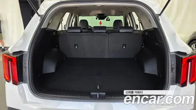 Kia Sorento 2023 — Photo 20/20