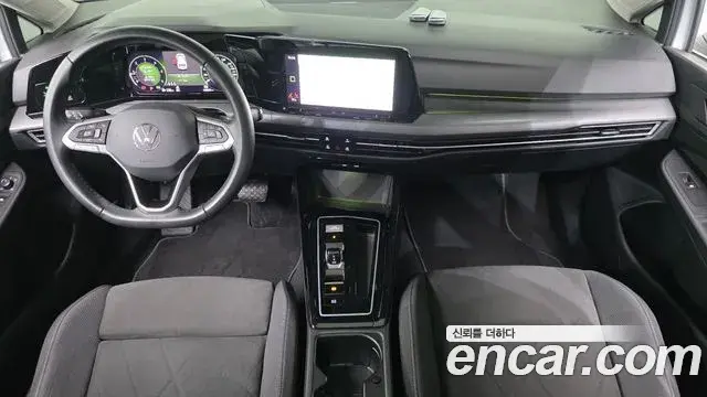 Volkswagen Golf 2023 — Şəkil 30/33