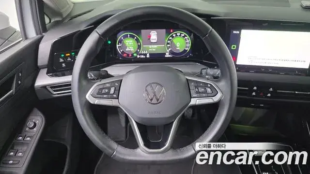 Volkswagen Golf 2023 — Şəkil 2/33