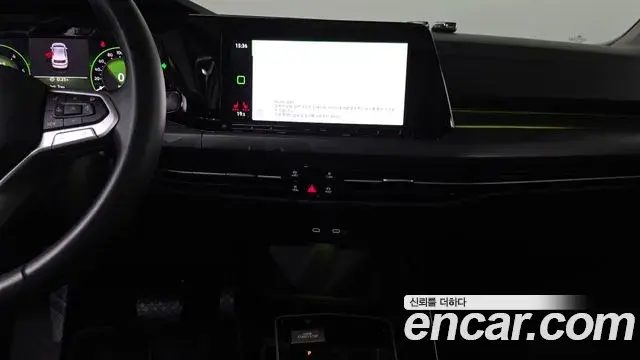 Volkswagen Golf 2023 — Şəkil 13/33