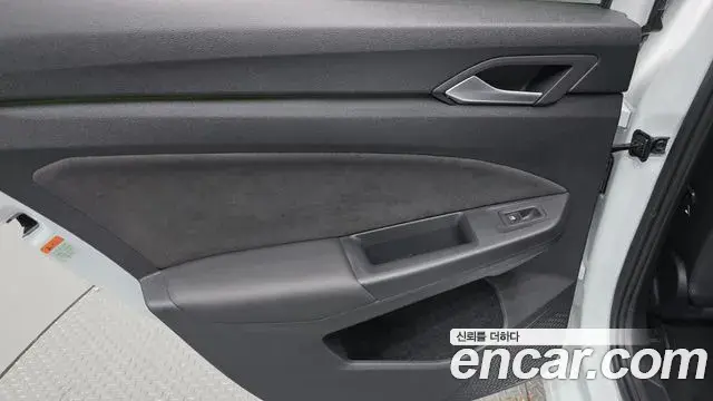 Volkswagen Golf 2023 — Şəkil 10/33