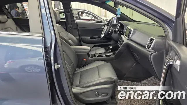 Kia Sportage The Bold 2019 — Фото 11/20