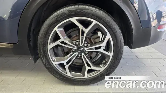 Kia Sportage The Bold 2019 — ფოტო 28/32