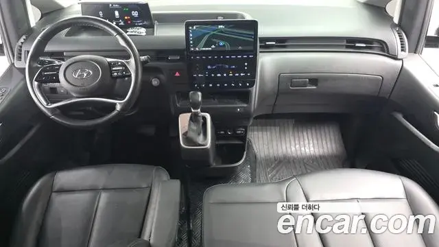 Hyundai Staria 2021 — Photo 7/20