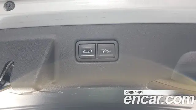 Hyundai Staria 2021 — Photo 19/20