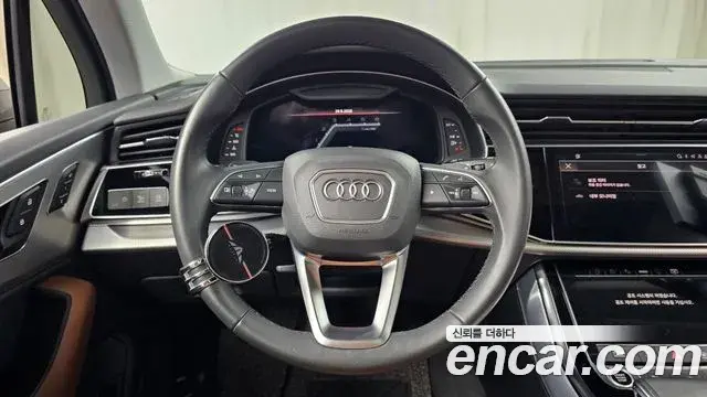 Audi Q7 2022 — Фото 13/20