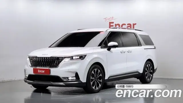 Kia Carnival 2022 — Фото 1/20