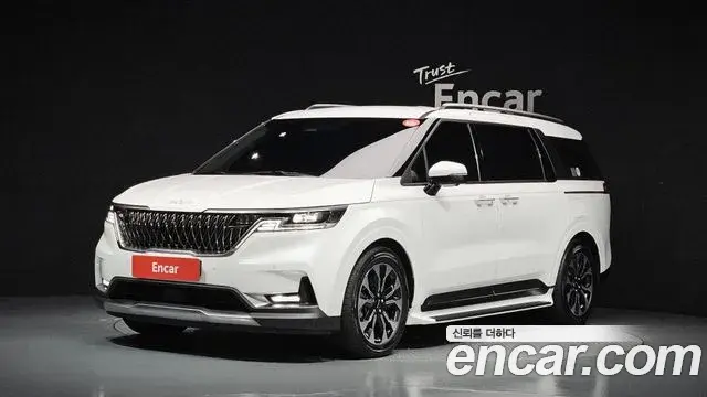 Kia Carnival 2022 — Фото 1/20