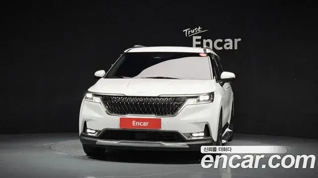 Kia Carnival 2022 — Фото 3/20
