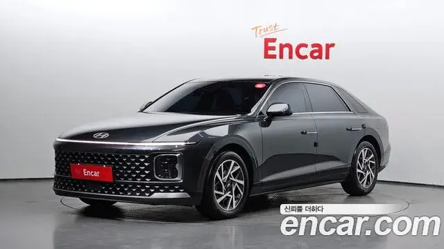 Hyundai Grandeur 2023 — Фото 1/20