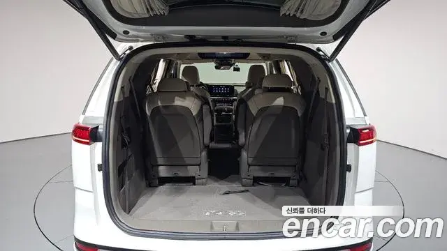 Kia Carnival 2021 — Фото 20/20