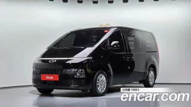 Hyundai Staria 2022 — Photo 1/20