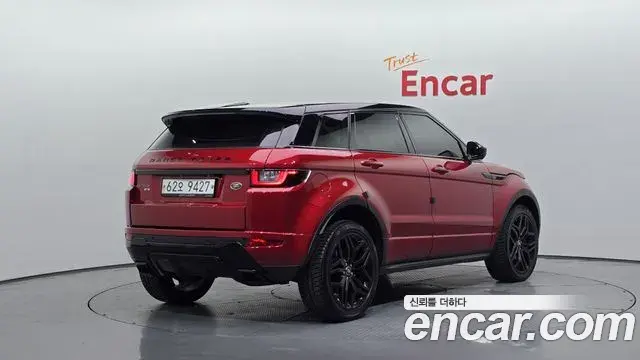 Land Rover Range Rover Evoque 2019 — Фото 2/20