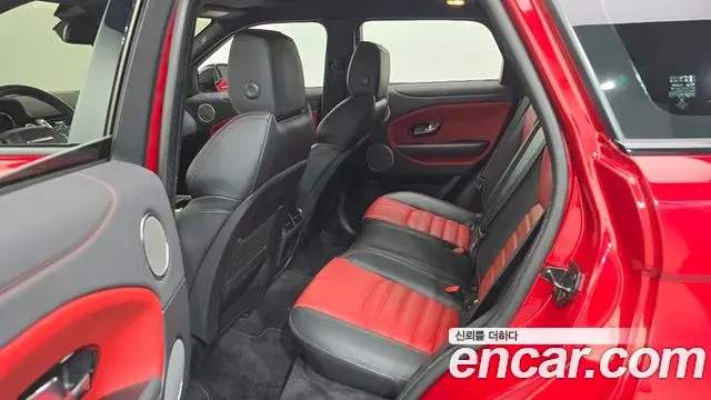 Land Rover Range Rover Evoque 2019 — Фото 11/20