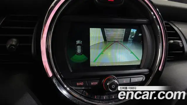 Mini Cooper 2019 — Şəkil 16/20