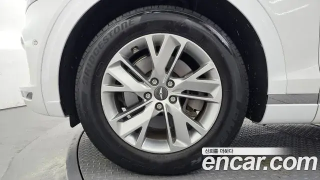 Genesis GV70 2024 — Photo 5/20