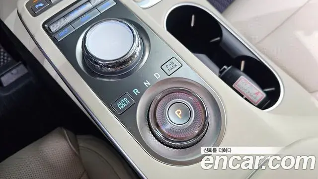 Genesis GV70 2024 — Photo 9/20