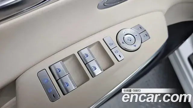Genesis GV70 2024 — Photo 14/20