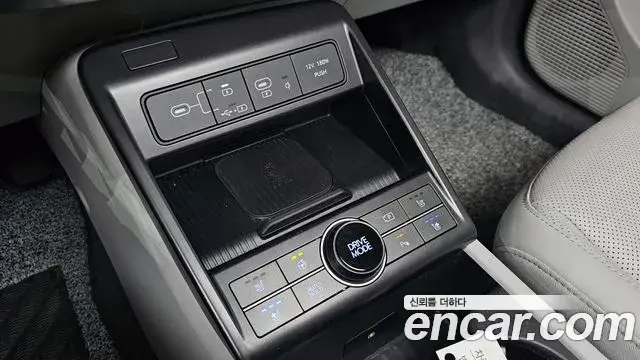Hyundai Kona 2023 — Фото 15/20