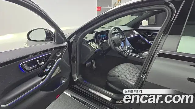 Mercedes-Benz S-Class 2023 — Фото 10/20