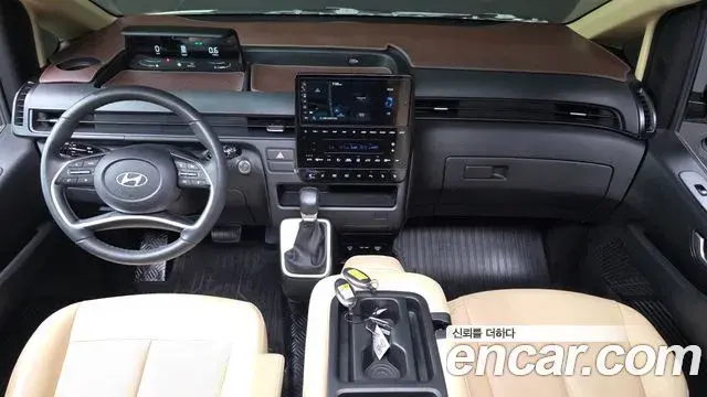 Hyundai Staria 2024 — Фото 7/20