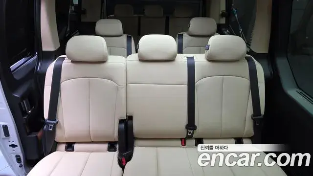 Hyundai Staria 2024 — Фото 19/20