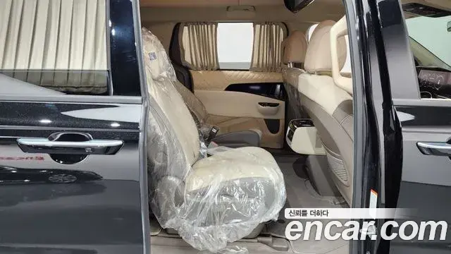 Kia Carnival 2022 — Photo 11/20
