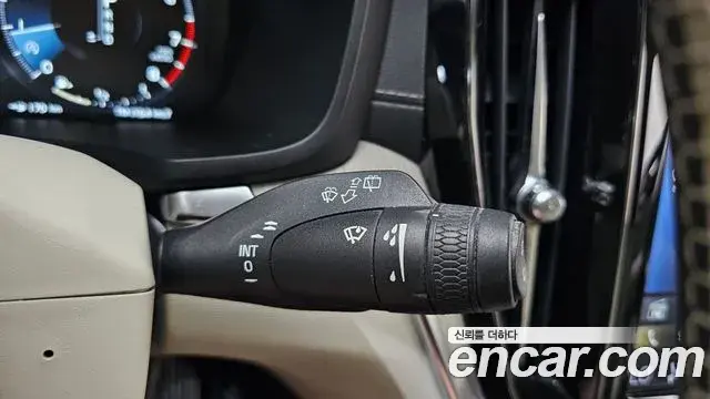 Volvo V60 Cross Country 2019 — ფოტო 31/31