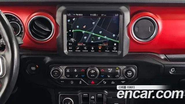 Jeep Wrangler 2022 — Фото 14/20