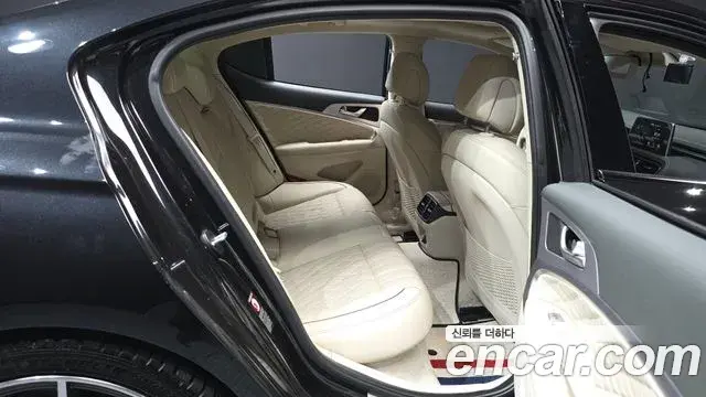 Genesis G70 2018 — Photo 4/20