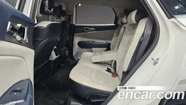 Kia Sportage 2025 — Фото 11/20