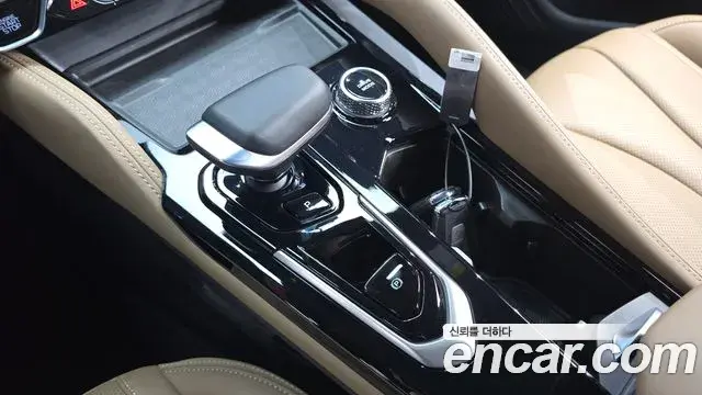 Renault Samsung Grand Koleos 2025 — Photo 4/20