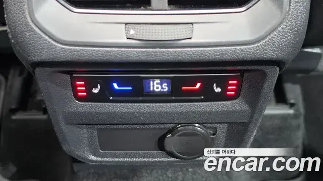 Volkswagen Tiguan 2023 — Photo 2/20