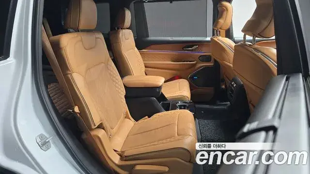 Jeep Grand Cherokee 2021 — Фото 11/20