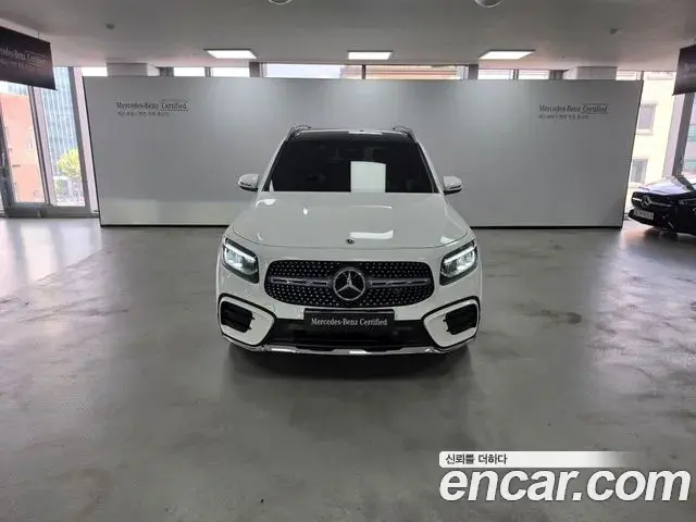 Mercedes-Benz GLB-Class 2025 — Photo 2/15