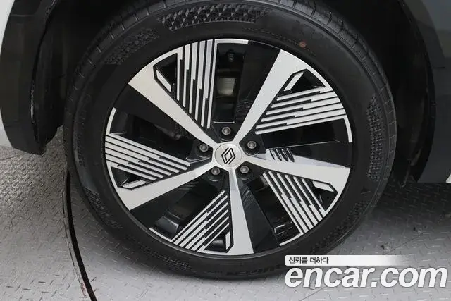 Renault Samsung Grand Koleos 2024 — Фото 19/20
