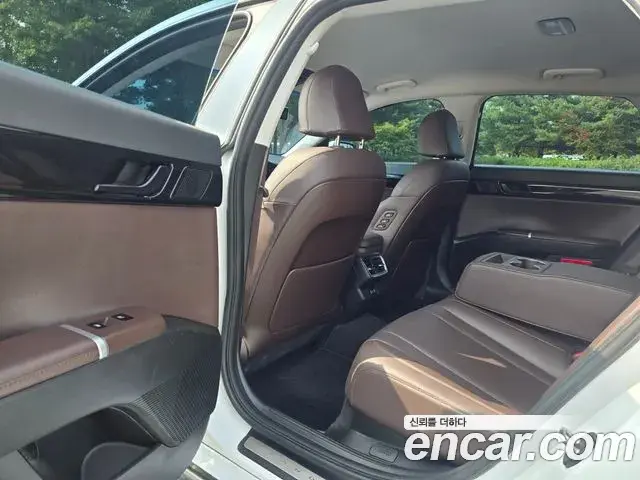 Hyundai Grandeur 2023 — Фото 16/20