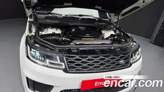Land Rover Range Rover Sport 2019 — Photo 6/20