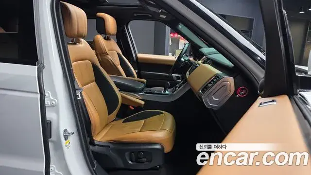 Land Rover Range Rover Sport 2019 — Photo 11/20