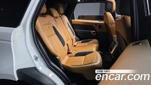 Land Rover Range Rover Sport 2019 — Photo 12/20