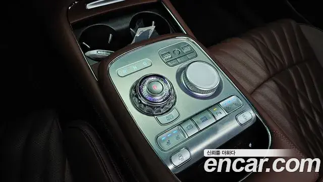 Genesis G90 2022 — Фото 9/20