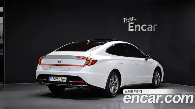Hyundai Sonata 2022 — Фото 2/20