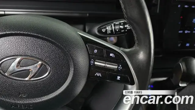 Hyundai Staria 2023 — Фото 18/20